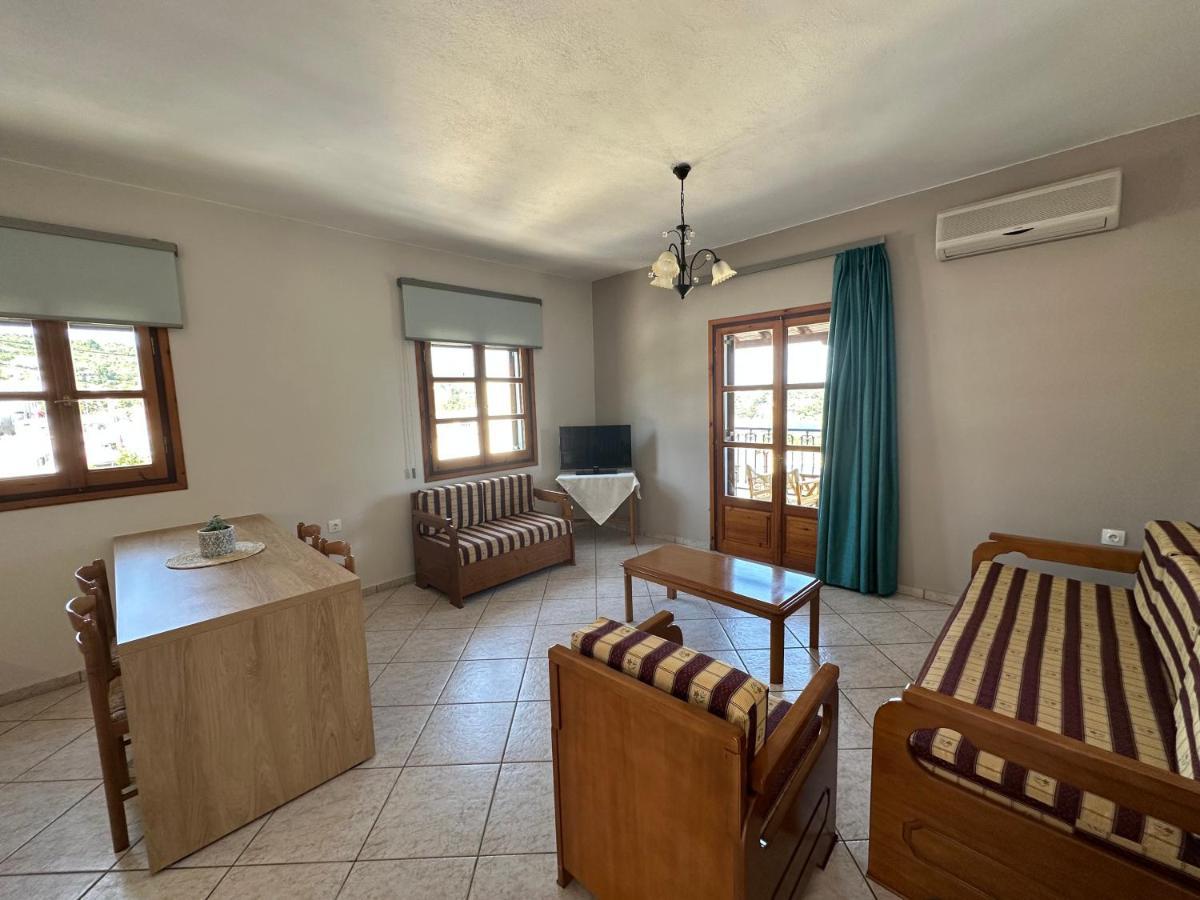 Kavos Apartments Alonissos 帕蒂迪里奥 外观 照片