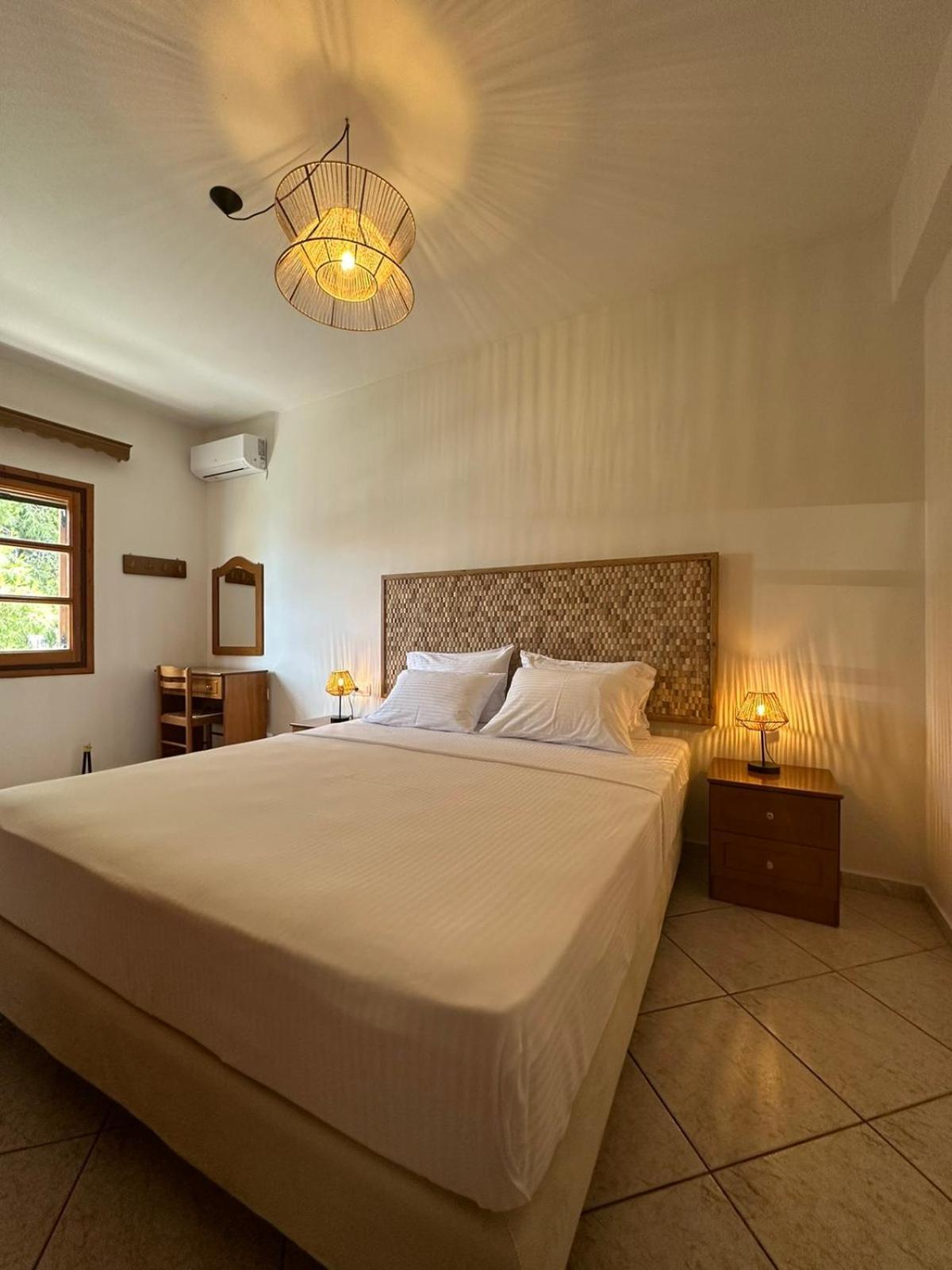 Kavos Apartments Alonissos 帕蒂迪里奥 外观 照片